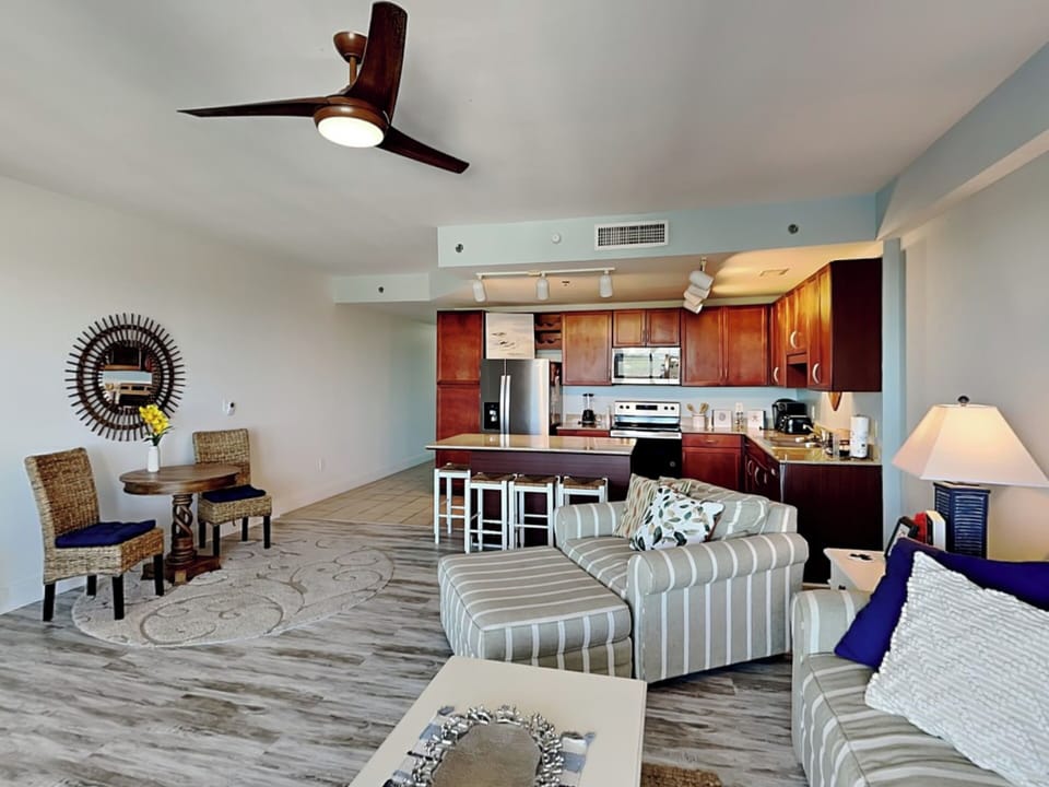 Living Area - Open Floor Plan