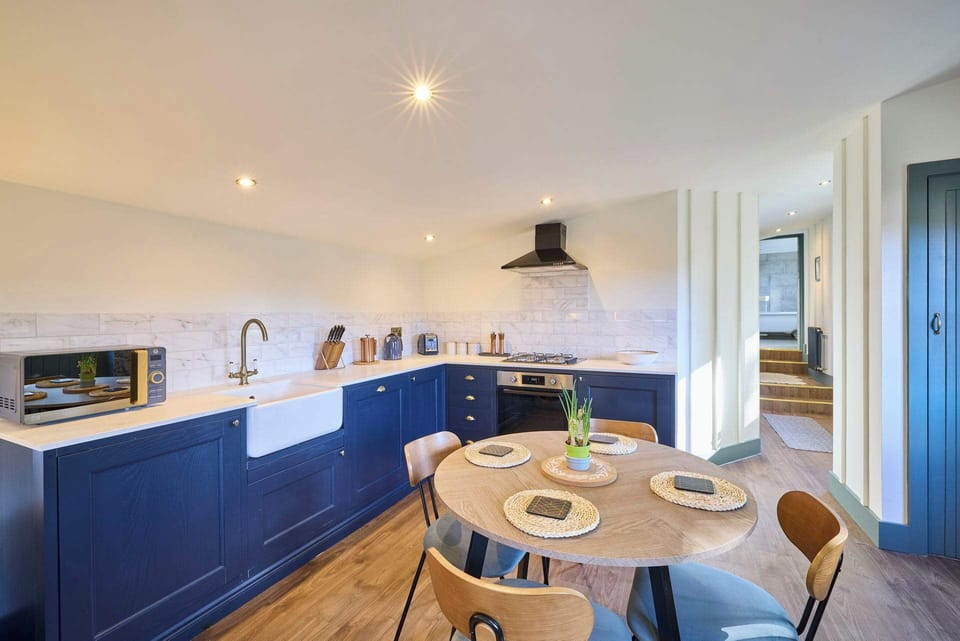 The Lodge, Goathland - Host & Stay