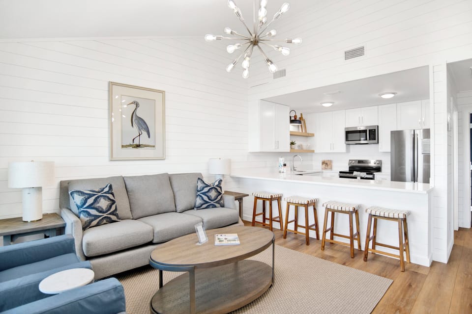 Sailhouse West - Has 2 bedrooms, 1 bath and sleeps 5 guests