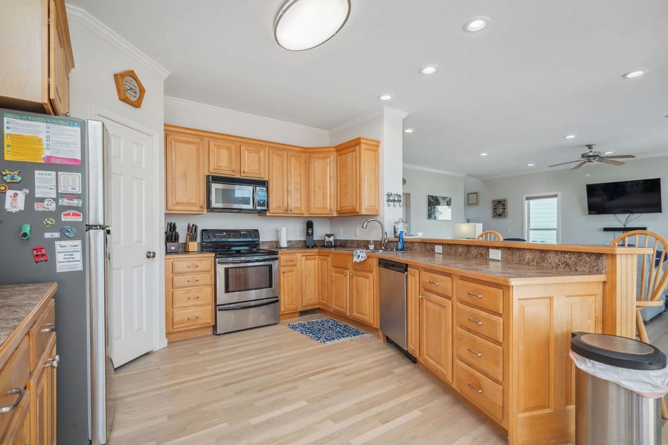 Kitchen - 1st Level West