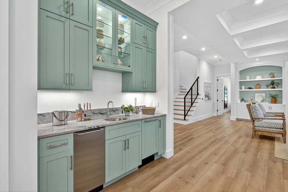 Wet Bar at 2 Midstream