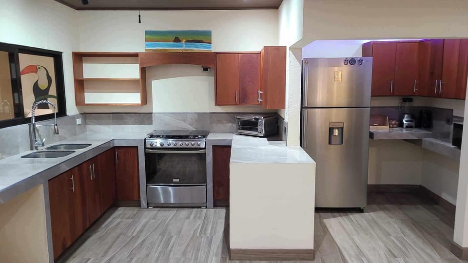 Full equipped kitchen 