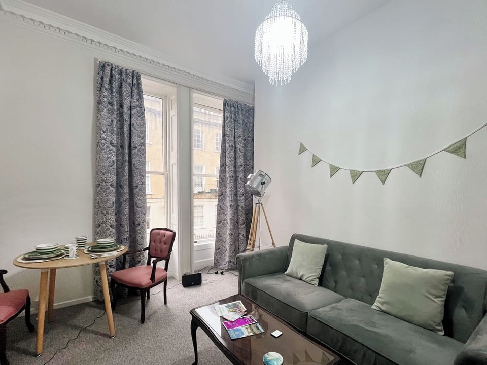 Living area | Fanny Nelson&rsquo;s Retreat, Bath