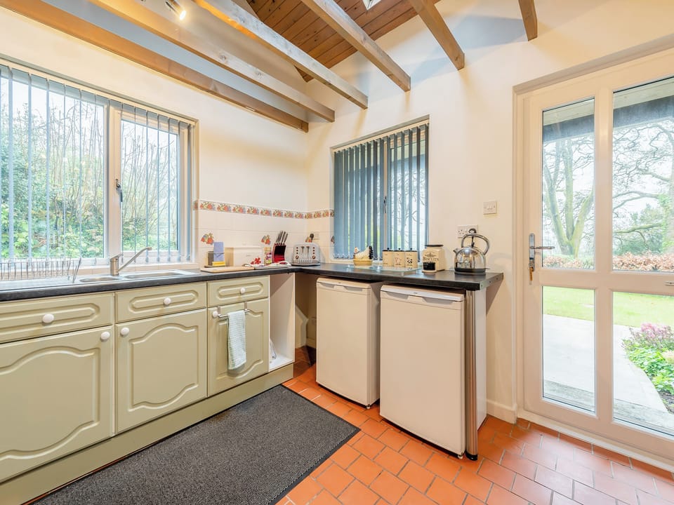 Kitchen | Rhydyfran Coach House, Cribyn, near Lampeter