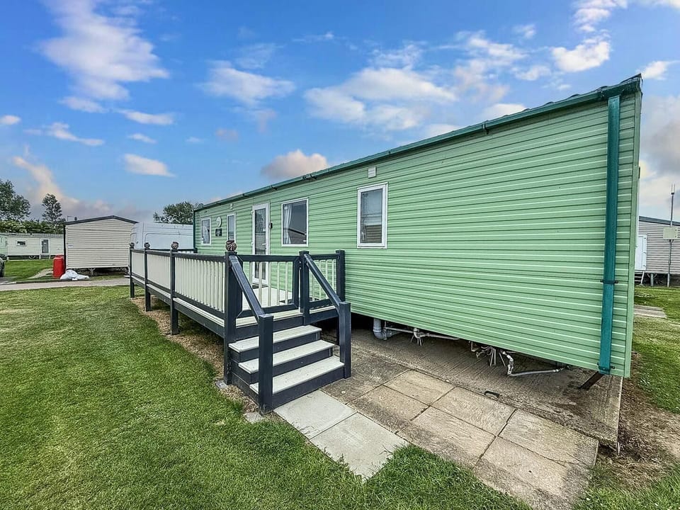 A caravan holiday with 2cHolidays offers the best of both worlds—a comfortable, self-contained space and a prime seaside location.
