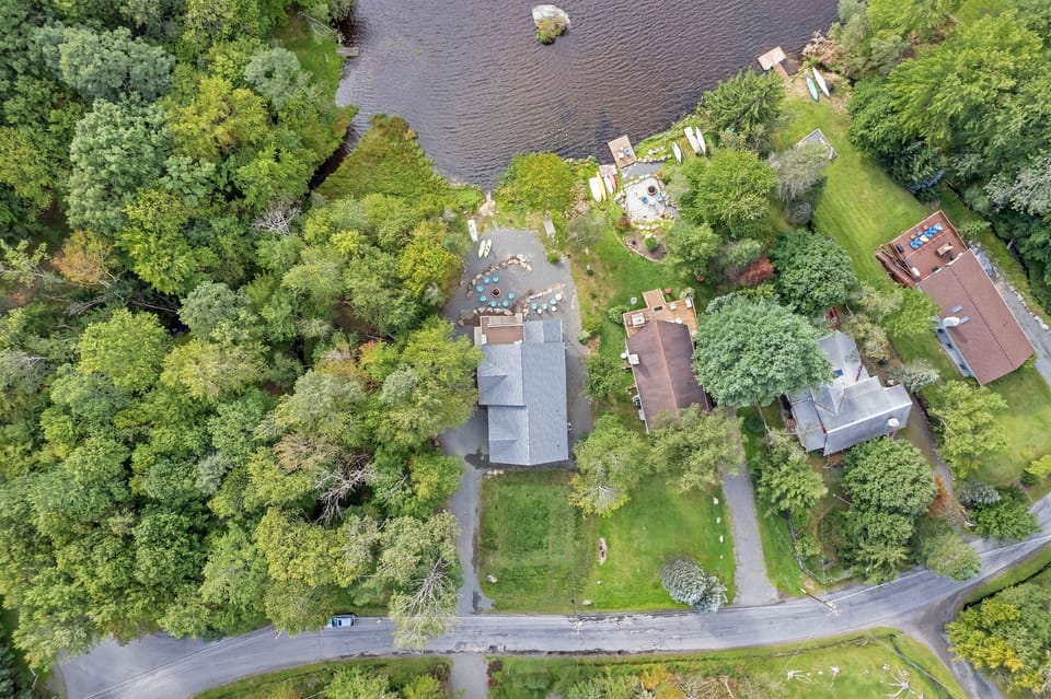 Beautiful aerial view of the home and surrounding areas.