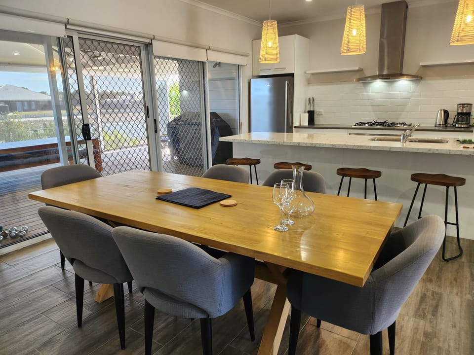 kitchen dining