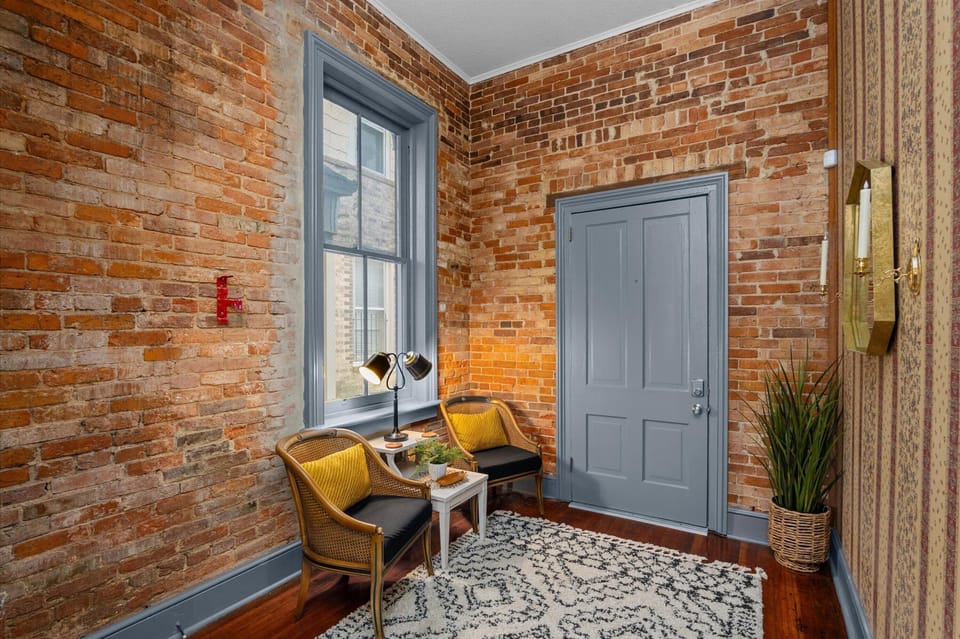 common space sitting area 