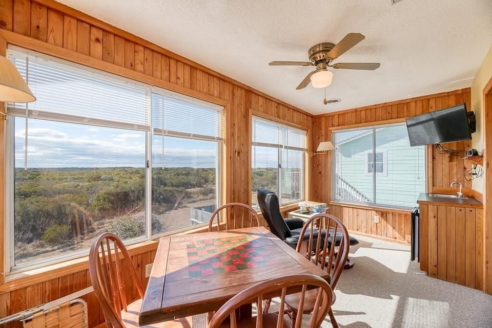 Cove Realty 408-47