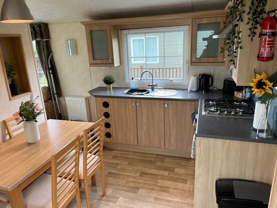Kitchen/Dining