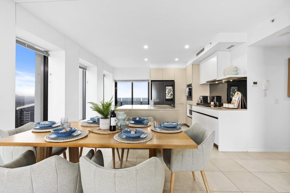 Share sumptuous meals with the family in this sophisticated dining area