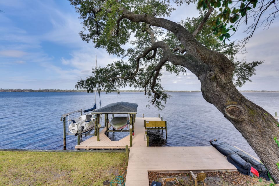 Seasonal Boat Dock (March-October)