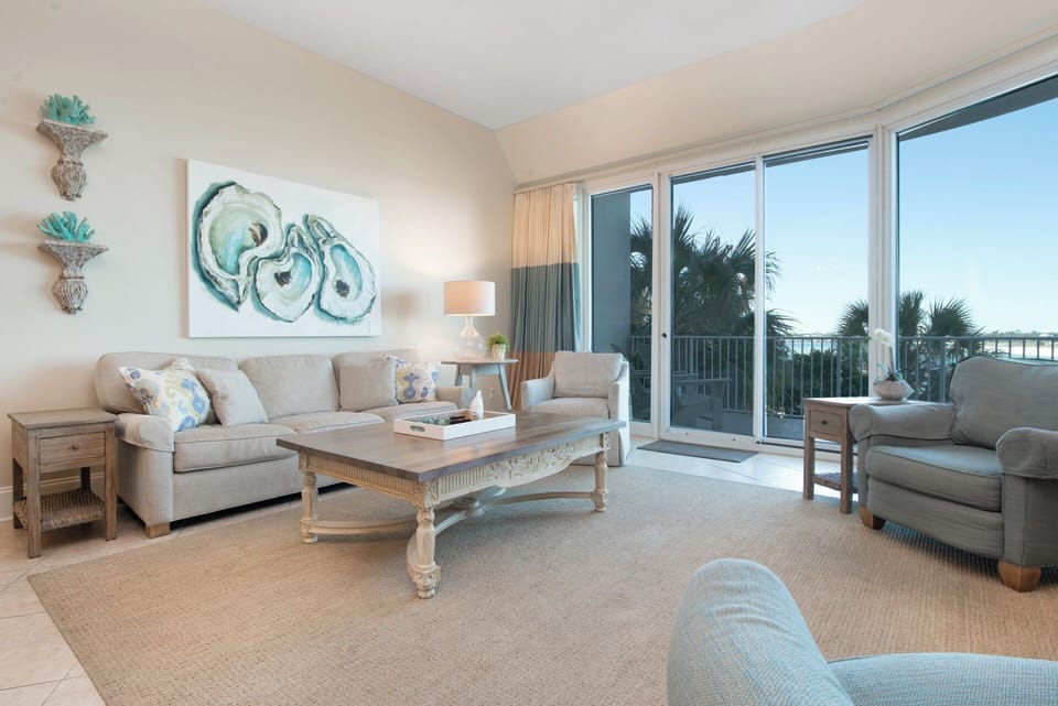 Caribe Resort B103 Living Room