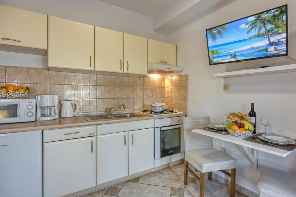 Kitchen and dining area