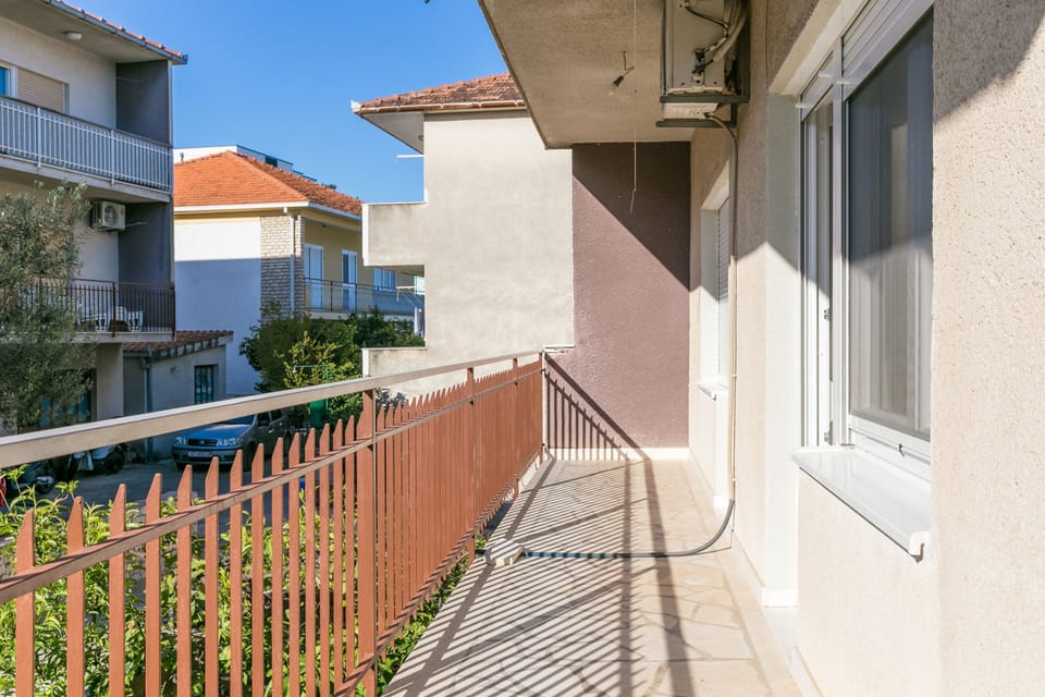Balcony 2