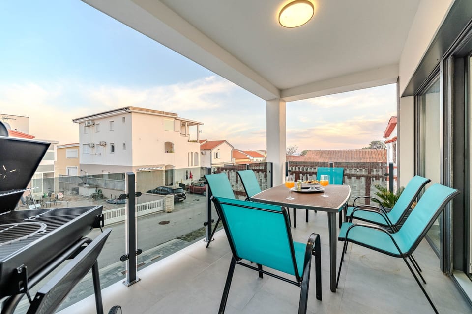 Terrace 2