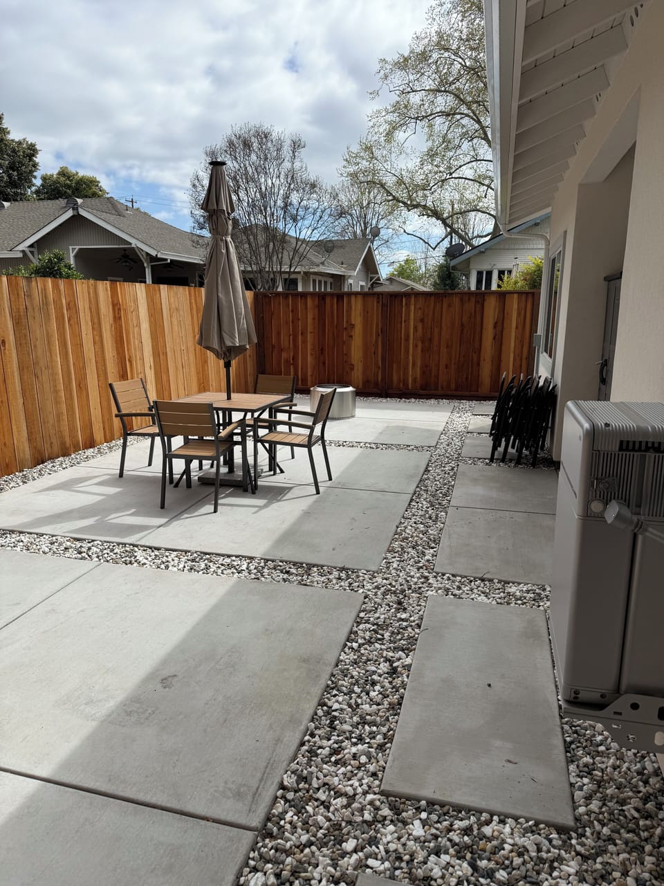 Outdoor dining