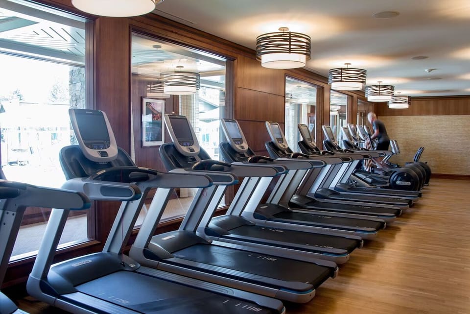 Energize your day on modern treadmills in a bright gym
