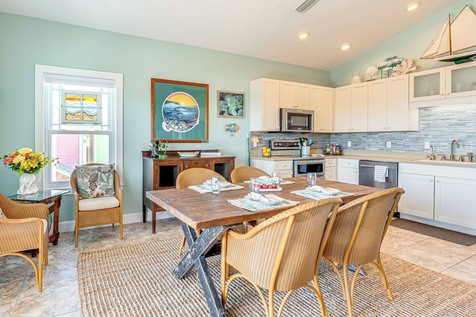 Dining Area | Kitchen | 3rd Floor