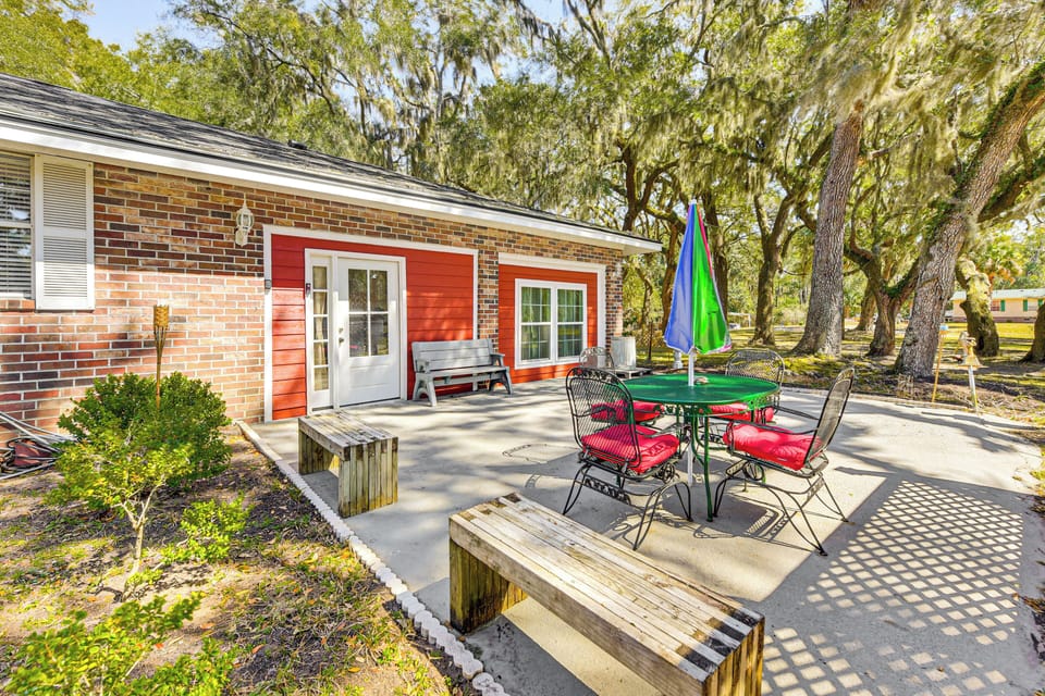 Beaufort Vacation Rental | 4BR | 2.5BA | 1,840 Sq Ft | 4 Steps to Enter