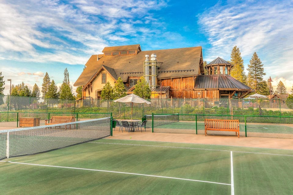 Sport court
