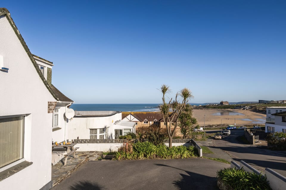 Casa Sirena Apartment, Newquay: Overlooking one of the best beaches in Cornwall