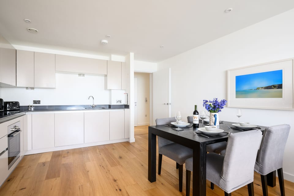 32 One Lusty Glaze, Newquay: The open-plan living space features kitchen, dining and sitting areas