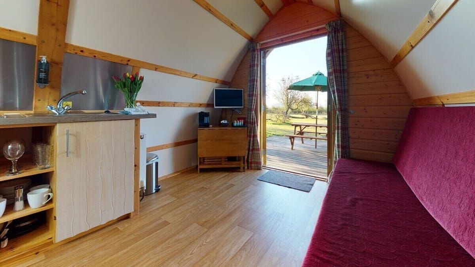 Living Room / Lounge
