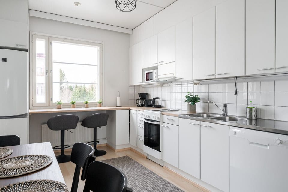 Enjoy a fully equipped kitchen with modern appliances and plenty of counter space, perfect for preparing everything from quick snacks to full meals.