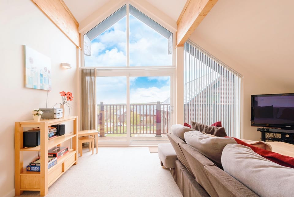 Escape to the peaceful surroundings of Benasa Lodge, a spacious four-bedroom retreat