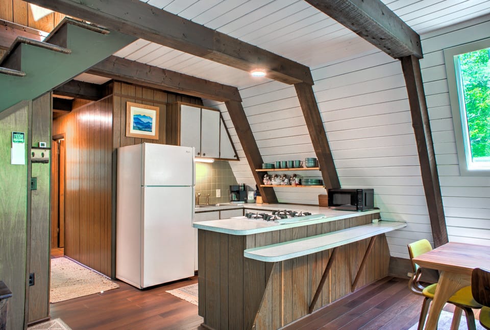 70s Kitchen with Gas Range