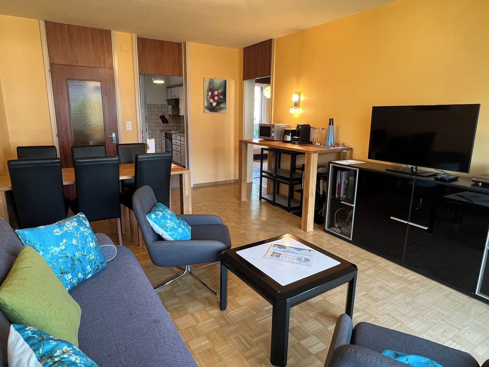 Apartment on the 1st floor of an apartment building in a sunny and central location Apartment in Locarno