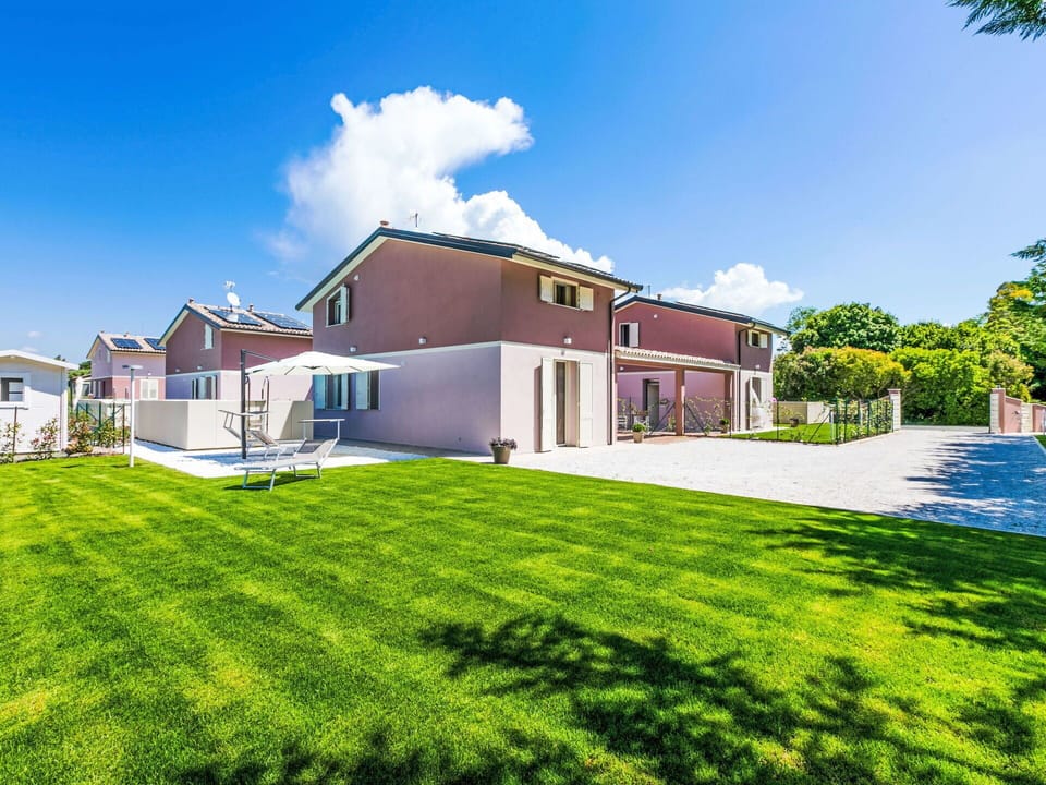 Home, Garden, Estate, Lawn, Yard, Landscaping, Suburb, Villa, Mansion, Hacienda