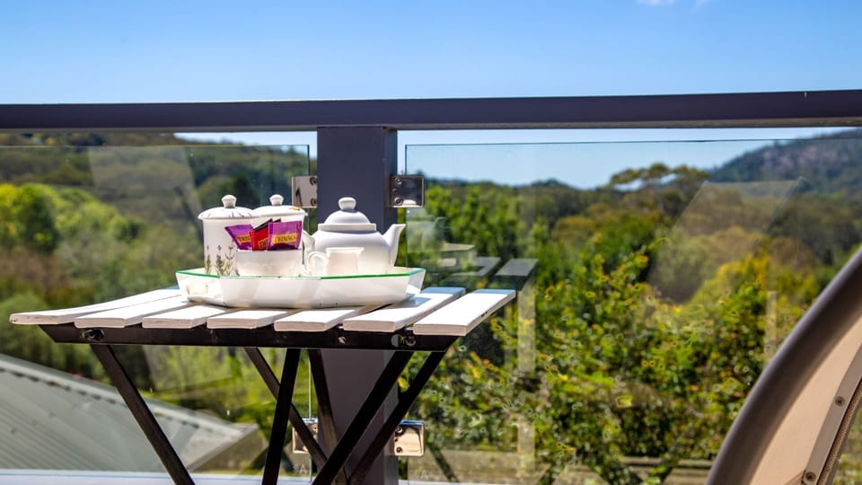 Centennial Views Apartment | Country views