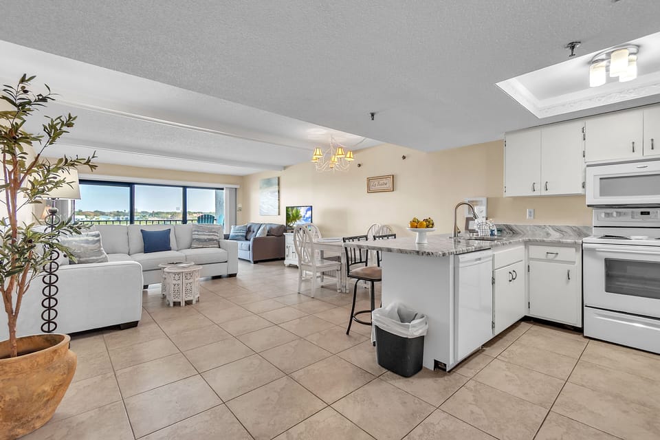 Spacious Living Area with Balcony Access