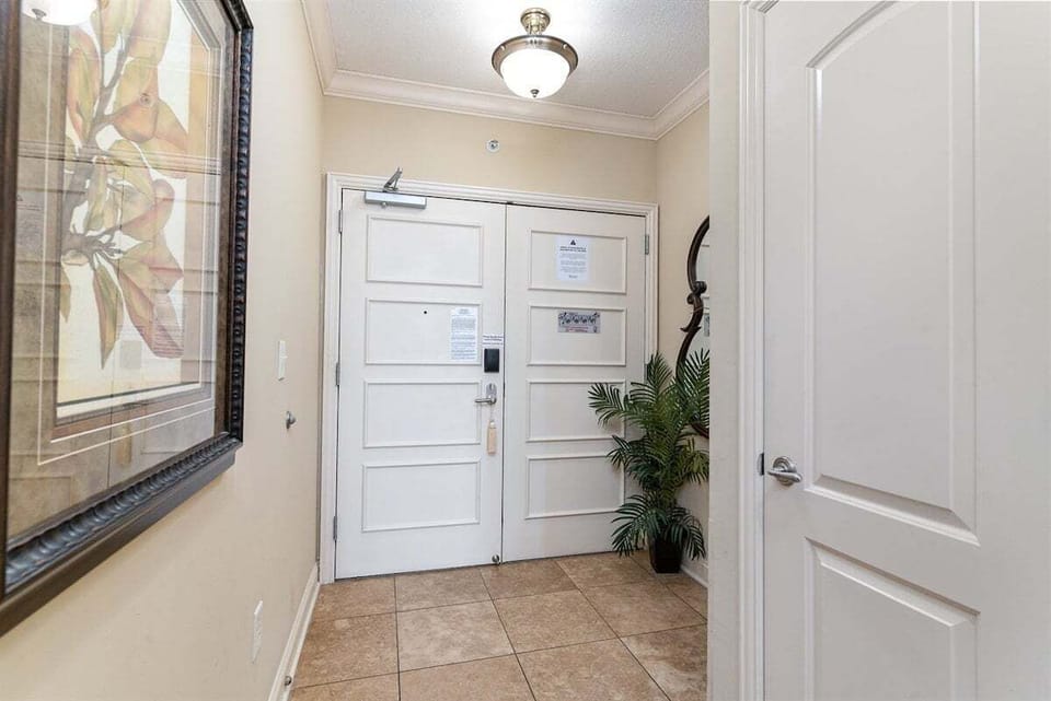 A welcoming entry that makes it easy to come and go throughout the day.