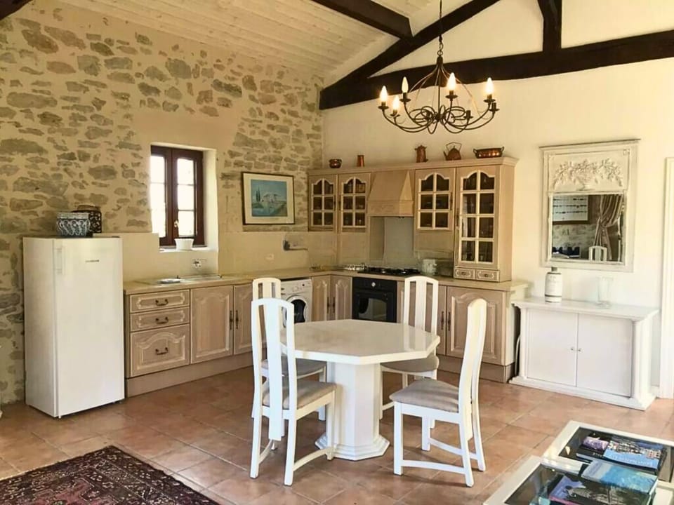 Gîte open-plan kitchen, dining and living area.