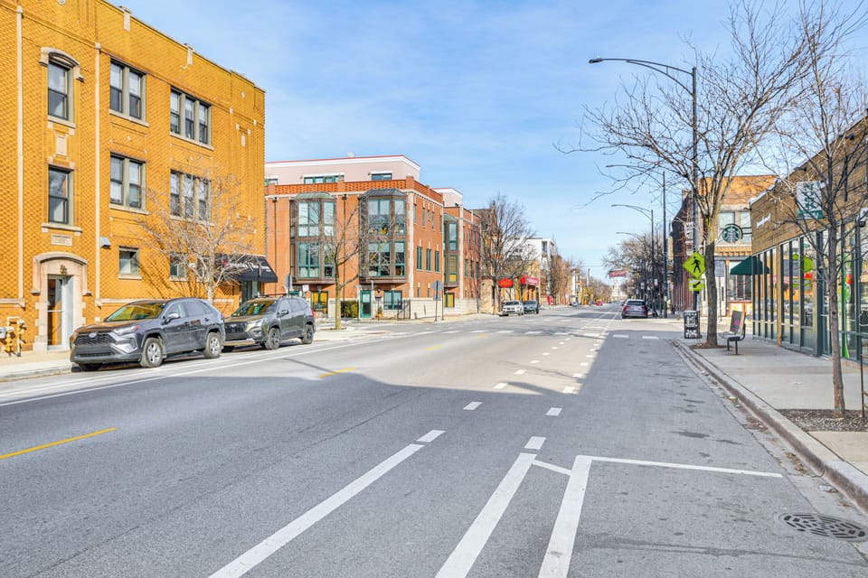 Apartment Exterior | Walkable Location in Bucktown