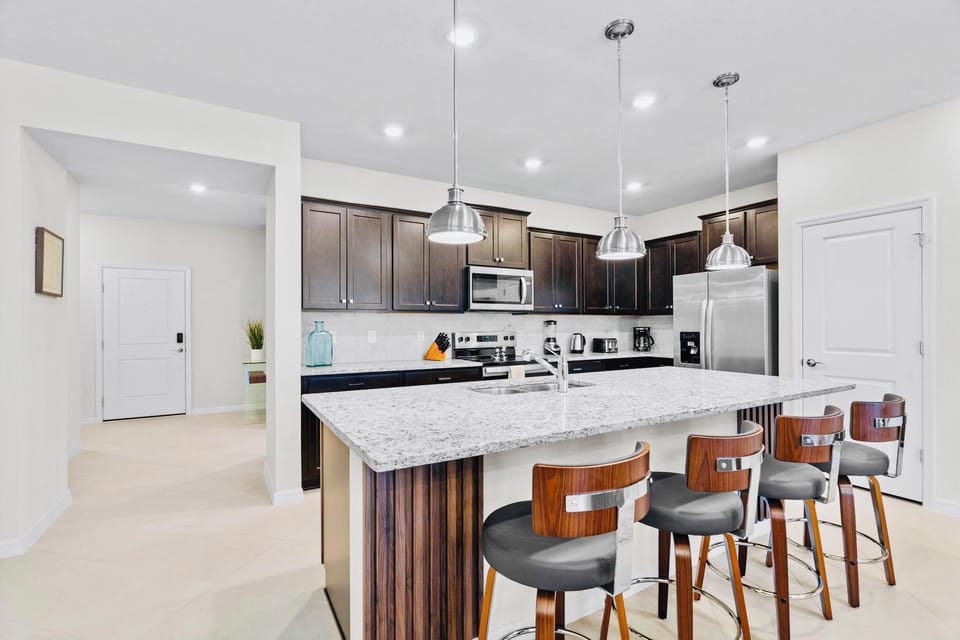 8-web-or-mls-MFS02170