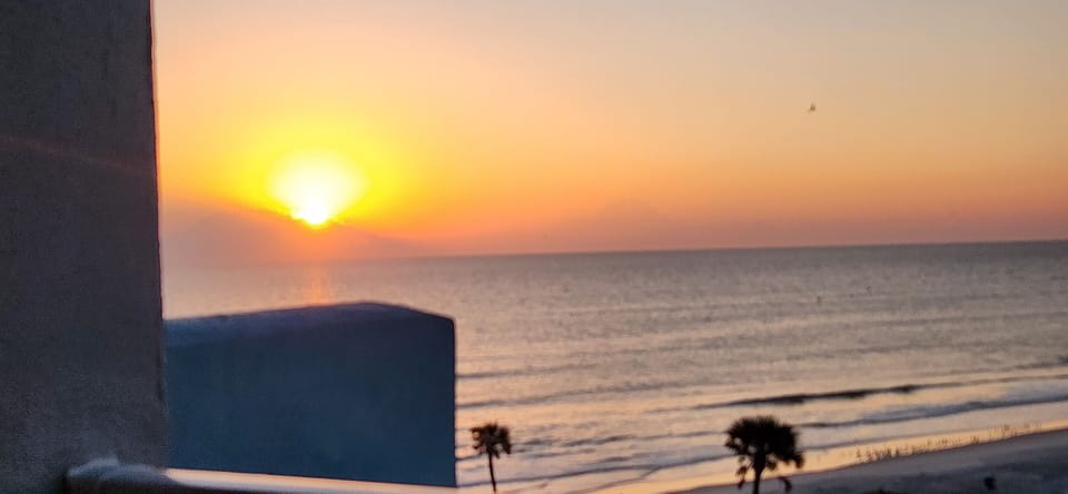 Wake up to the sunrise 
