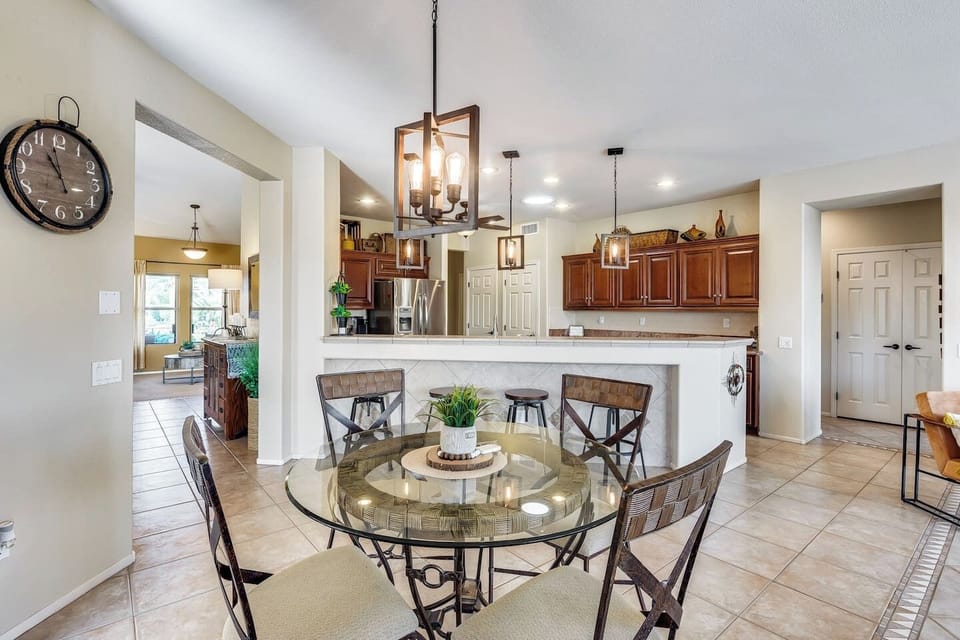 Breakfast Table