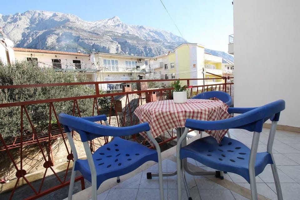 Balcony 2