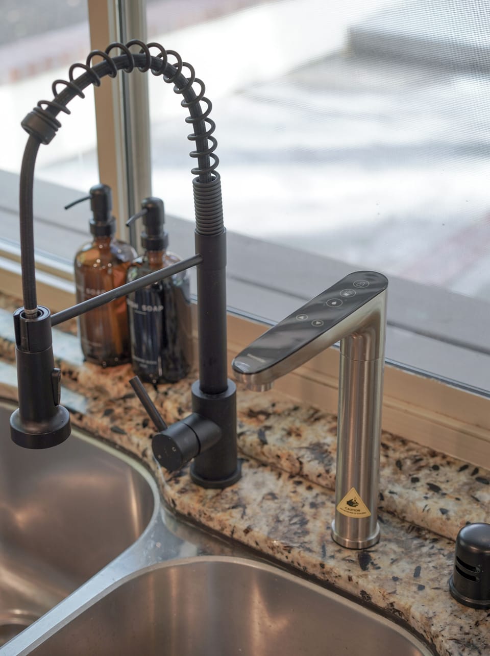 Enjoy Clean Pure Sweet H2O
+Instant hot water!
Better than bottled Water 