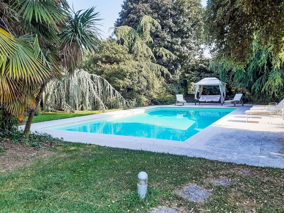 Swimming Pool, Outdoor Furniture, Composite Material, Shade, Resort, Leisure, Eco Hotel, Garden, Landscaping, Yard