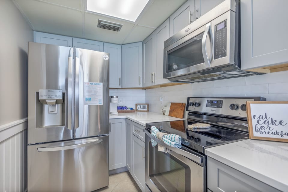 Fully  Stocked kitchen