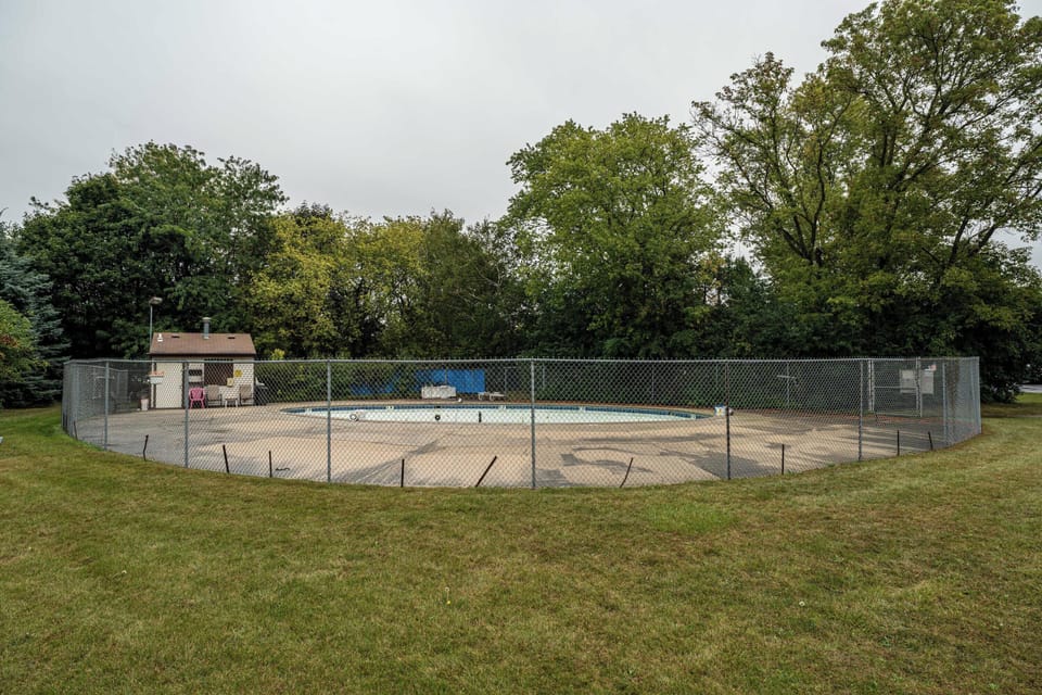 Community Pool 
