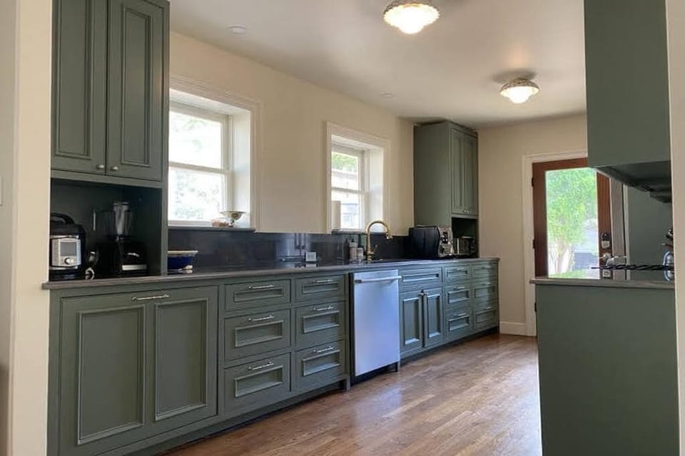 Kitchen stocked with Bosch 800 series appliances, vitamix, espresso machine