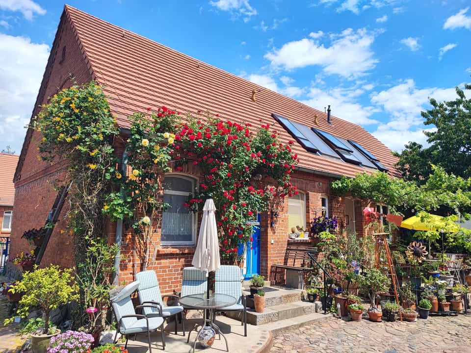 FW Sommerflair - Anna Müritz - Romantic Mecklenburg estate by the river Farm Stay in Mecklenburgische Seenplatte