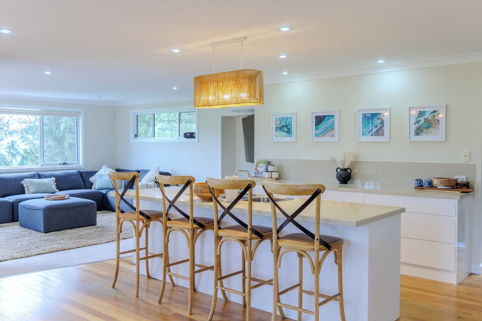 Kitchen Bar area