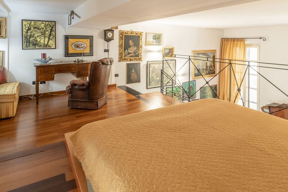 Autumn, Bedroom, Spring, Summer
